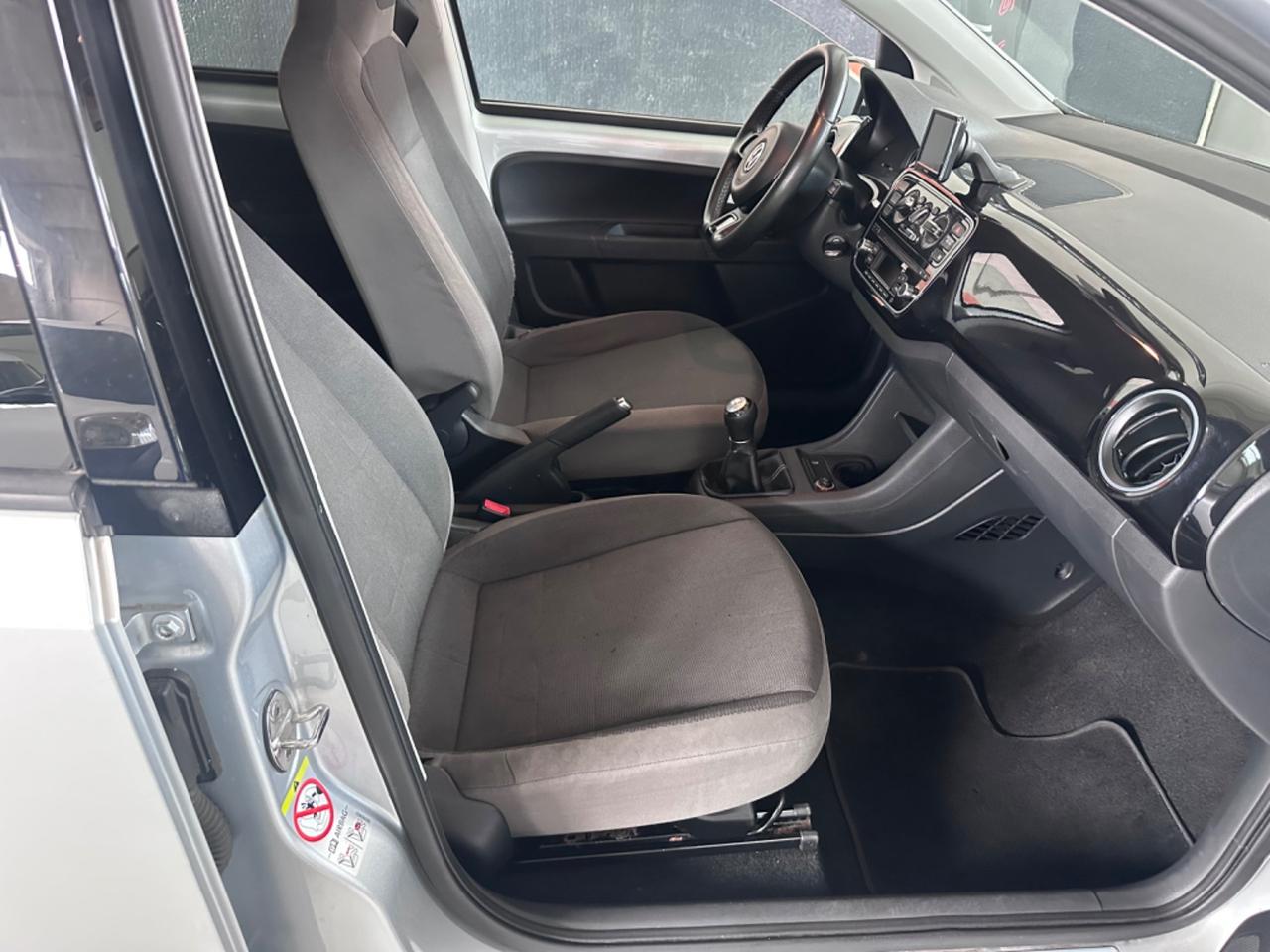 Volkswagen up! 1.0 75 CV 5p. cross up!