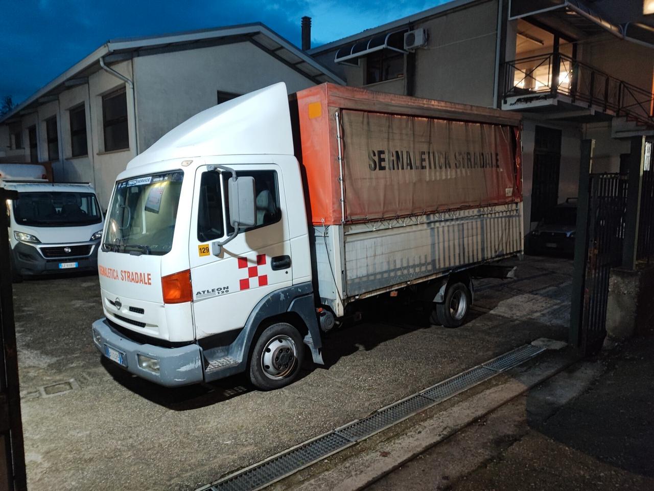 Nissan Atleon TK 35 IVA COMPRESA