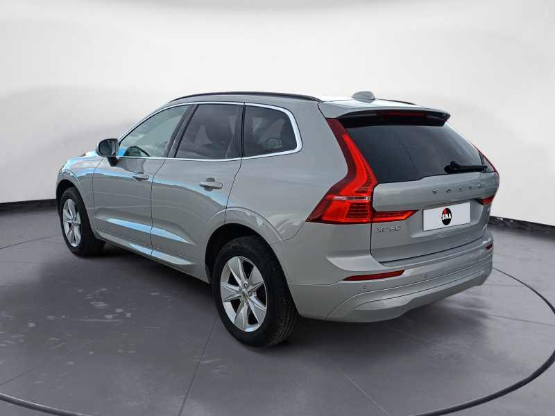 VOLVO XC60 2.0 b4 Momentum auto