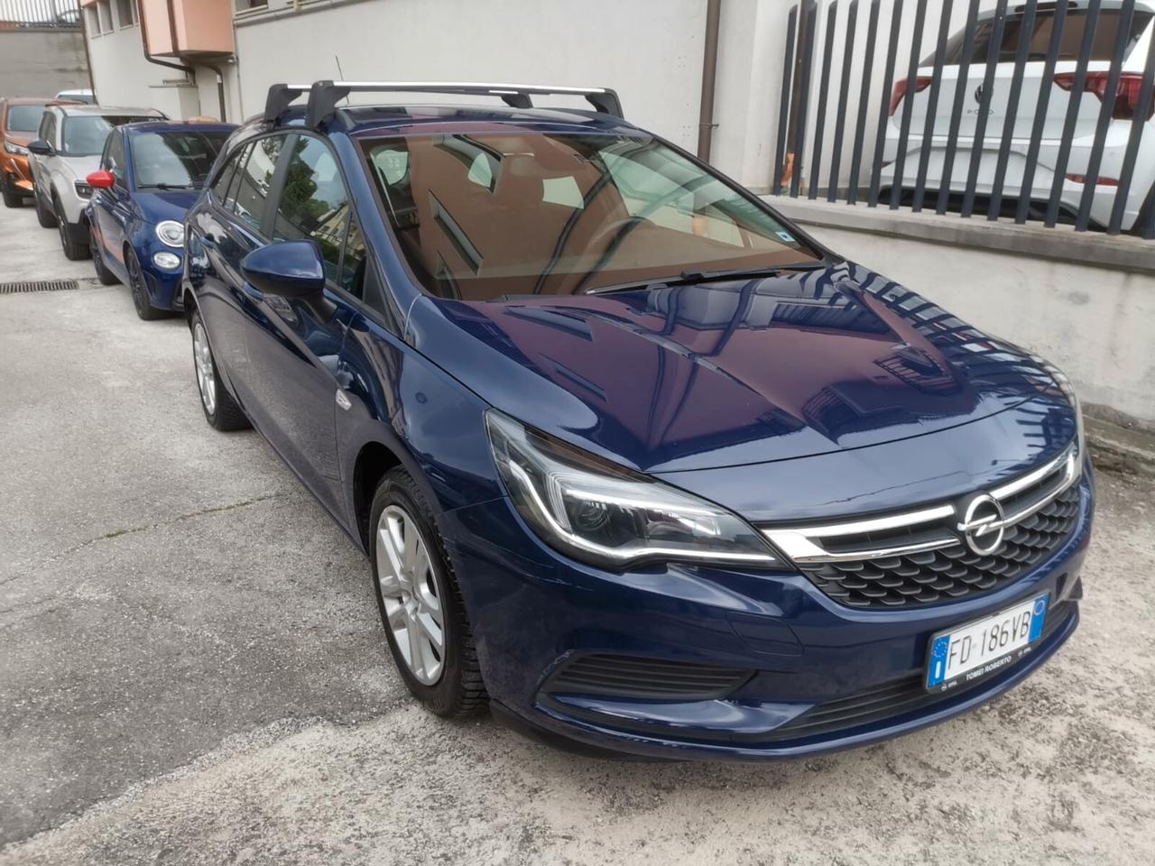 Opel Astra 1.6 CDTi 136CV aut. Sports Tourer Elective station wagon
