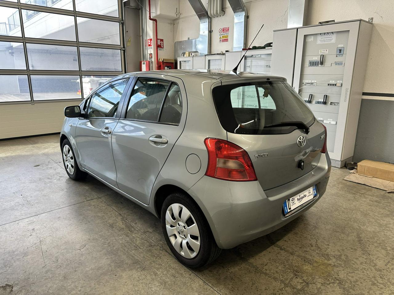 Toyota Yaris 5p 1.0 Sol