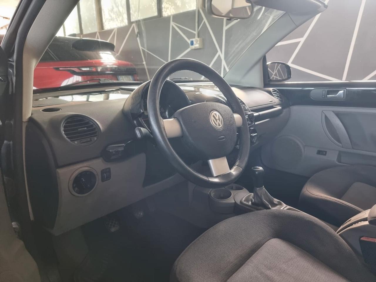 Volkswagen New Beetle 1.9 TDI 101 CV Cabrio