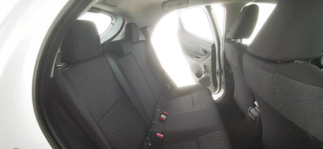 TOYOTA Yaris 1.5 Hybrid 5 porte Business