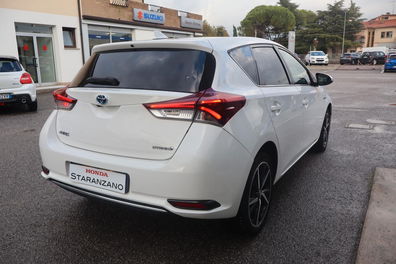 Toyota Auris 1.8 Hybrid Style