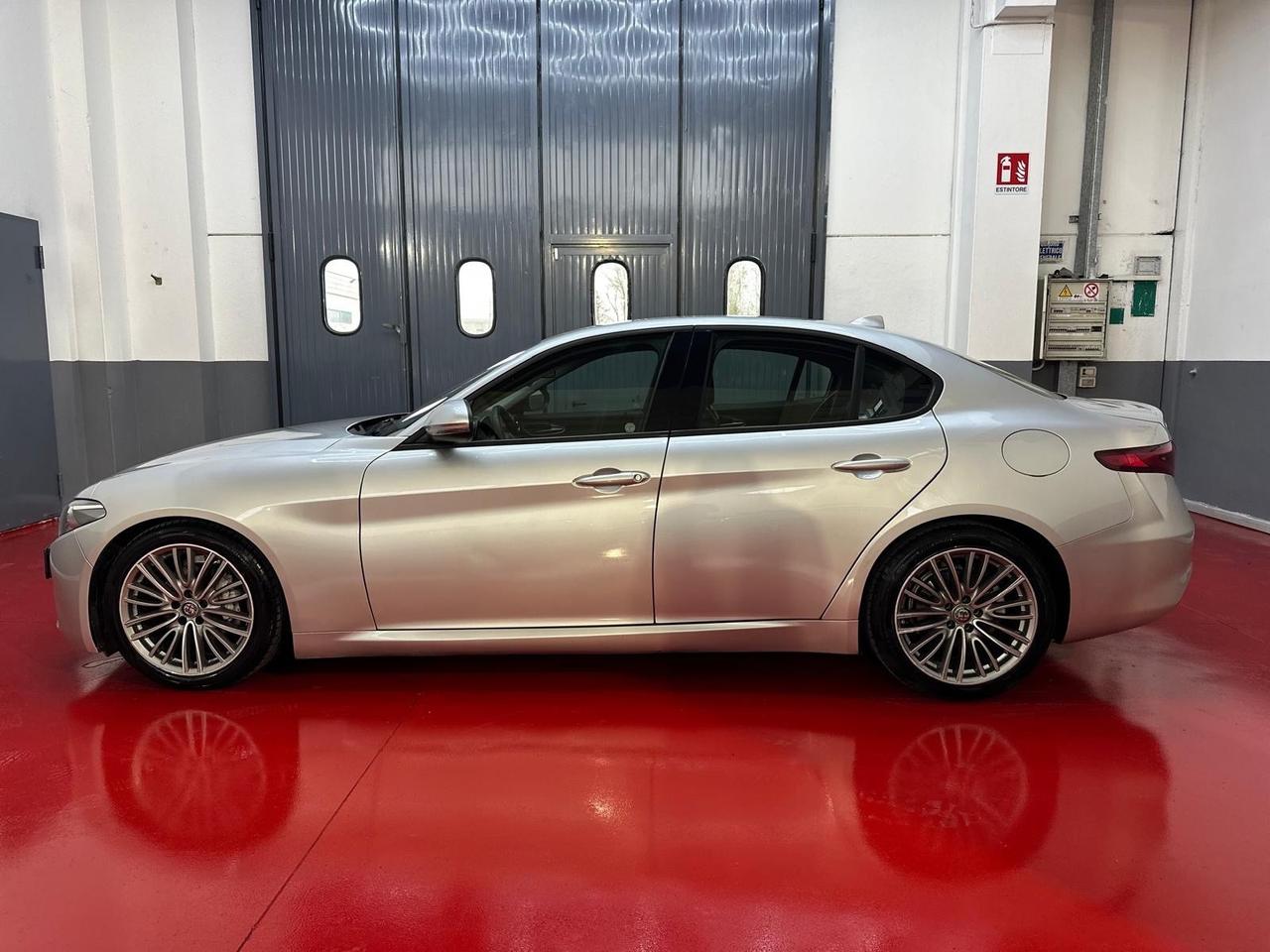 Alfa Romeo Giulia 2.2 150cv super