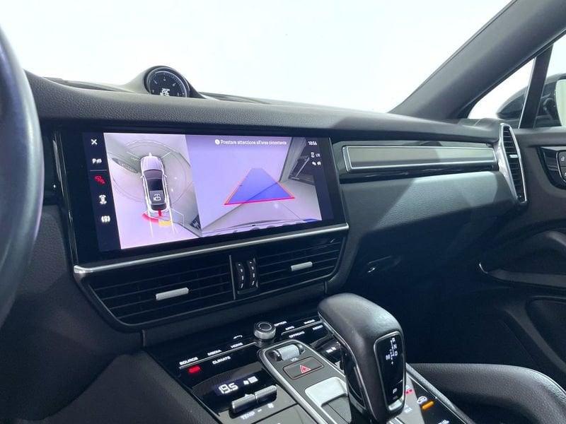 Porsche Cayenne Coupè 3.0 V6 E-Hybrid Platinum Edition