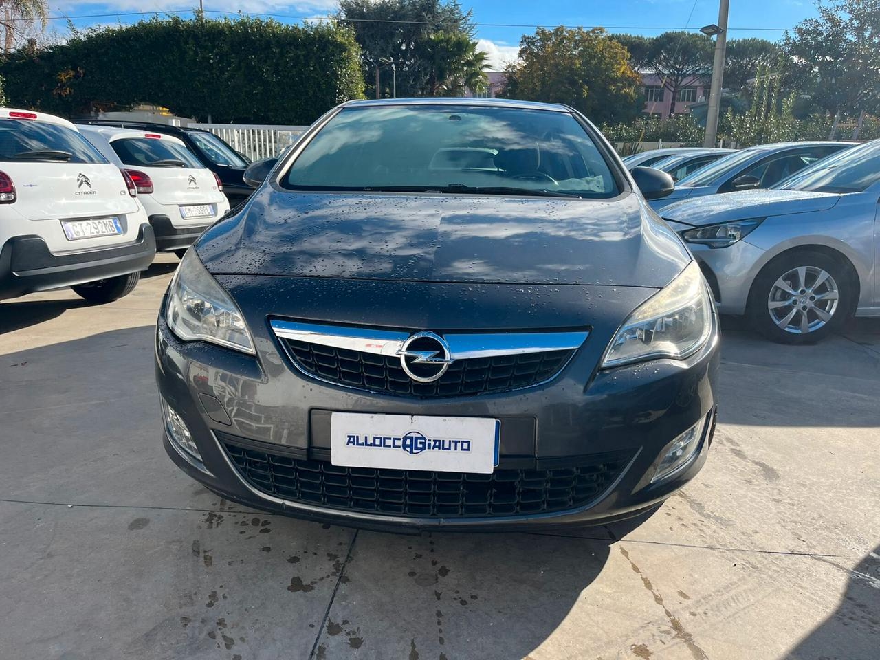 Opel Astra 1.4 Turbo 140CV 5 porte GPL