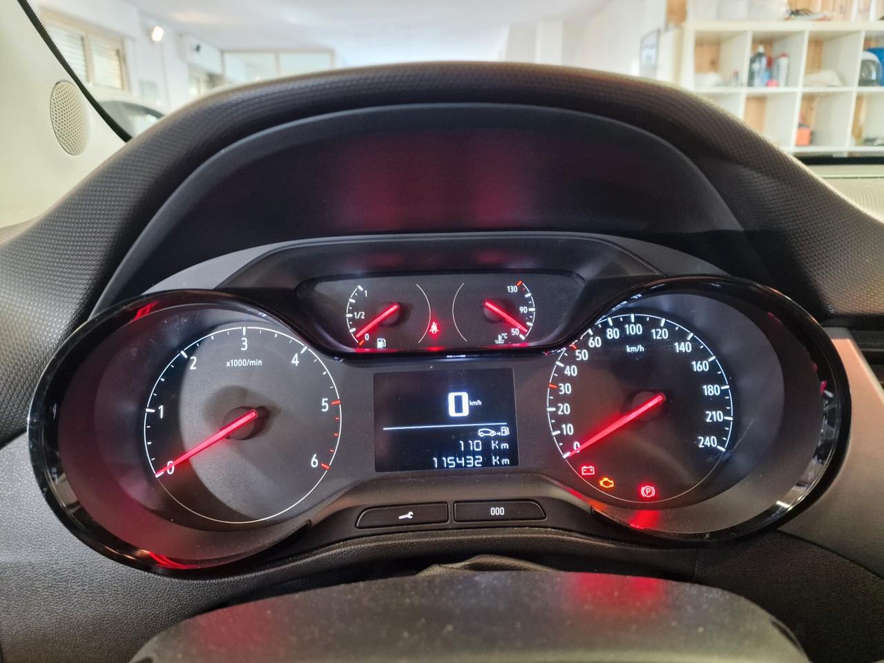 Opel Crossland X 1.6 ECOTEC, 115 mila chilometri