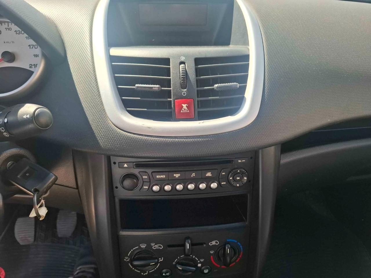 Peugeot 207 1.4 BENZINA/GPL - 2009 5 PORTE
