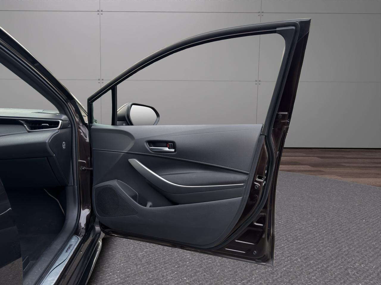 Toyota Corolla 2.0 Business - Hybrid - Iva Esposta - Unipro - Promo Finanziamento - Schermo - Retrocamera - Cerchi in lega