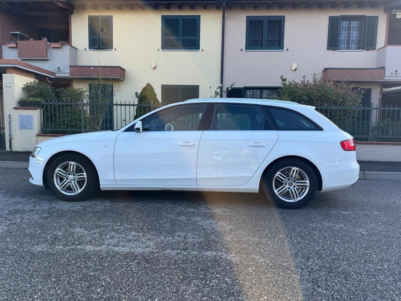 Audi A4 Avant 2.0 TDI 177CV Mult. Business Plus