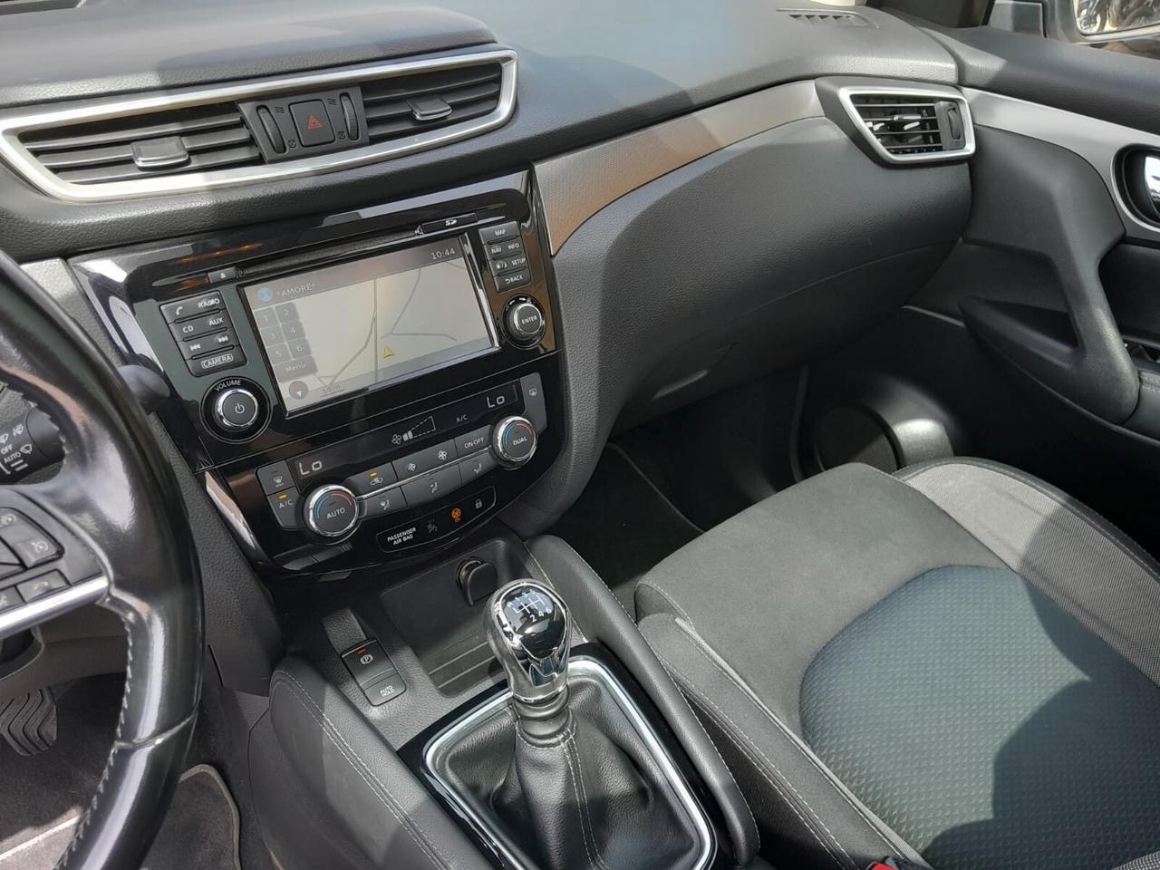 Nissan Qashqai 1.5 dCi N-Connecta