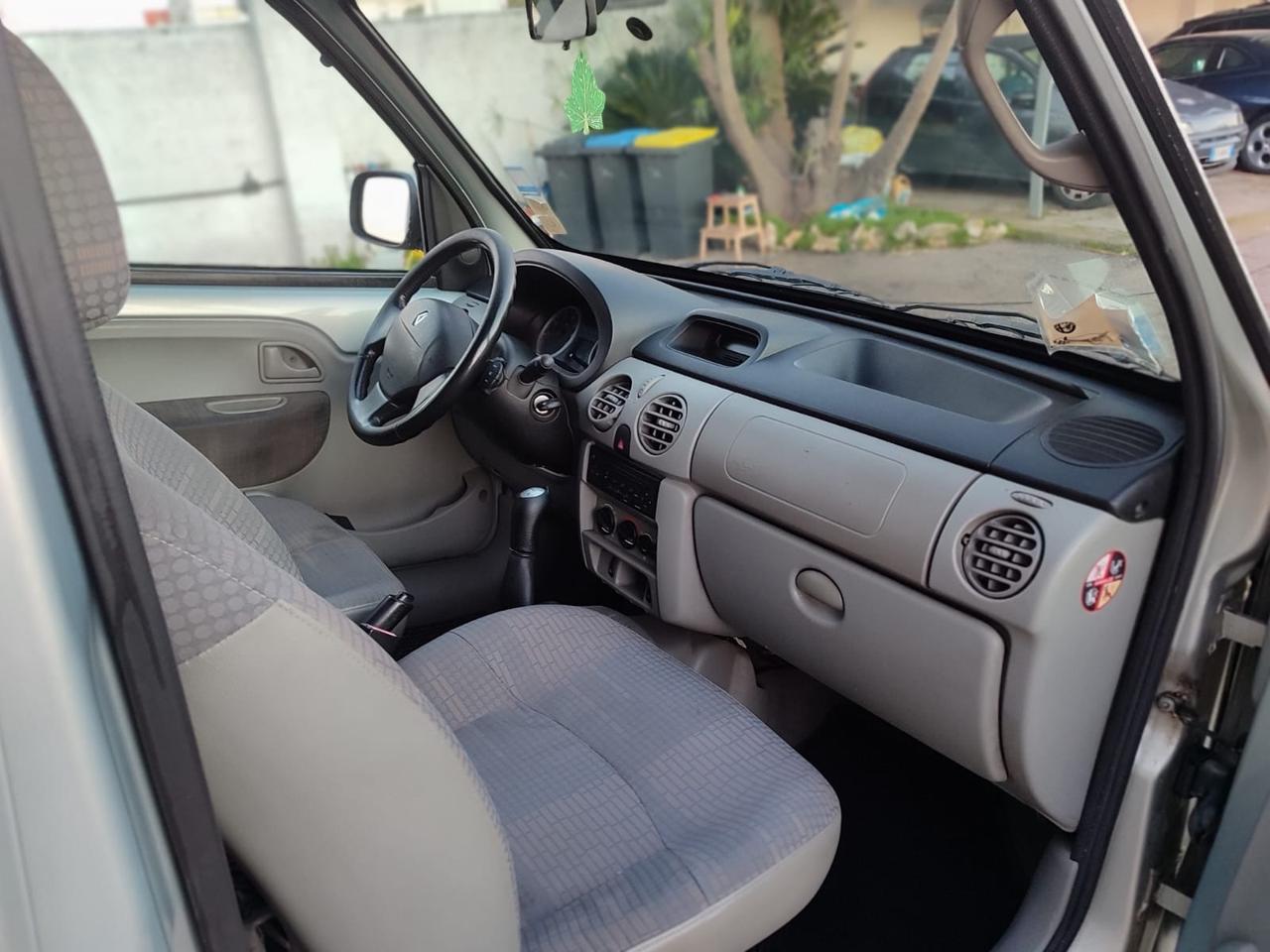 Renault Kangoo 1.5 dCi/84CV 5p