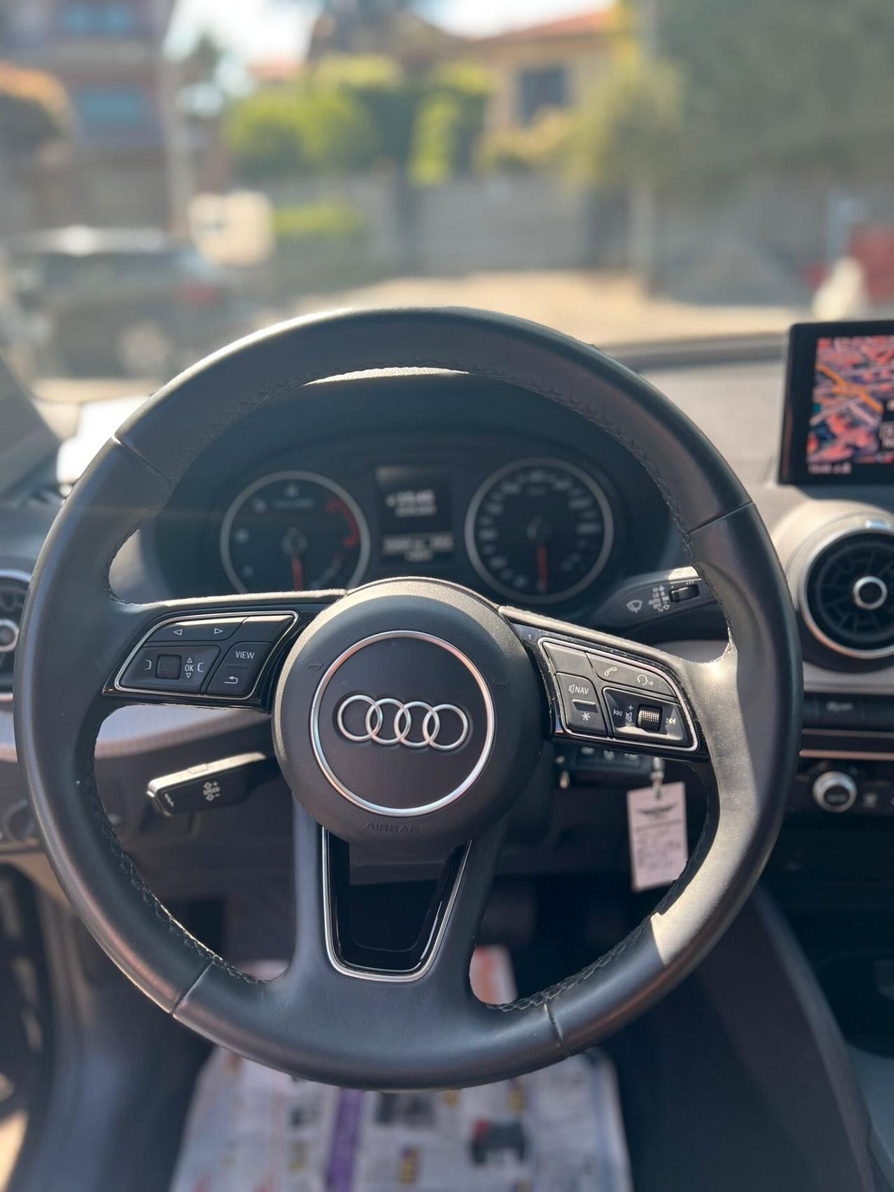 Audi Q2 35 TDI quattro S tronic Identity Black