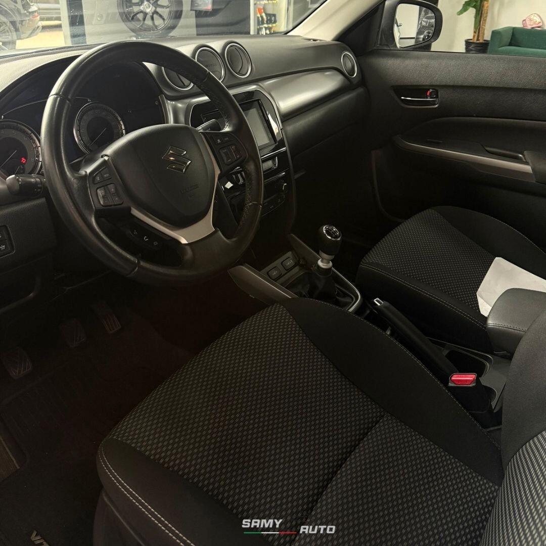 Suzuki Vitara 1.4 Hybrid Top