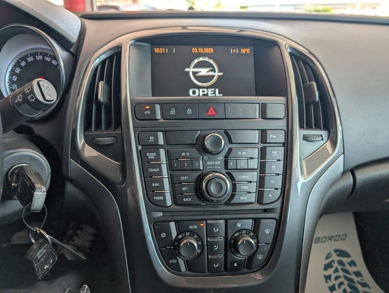 Opel Astra 1.4 Turbo 140CV Sports Tourer GPL Tech Cosmo