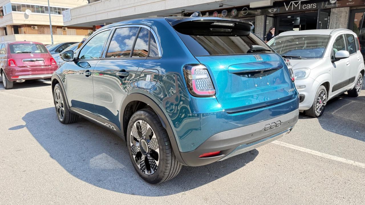 Fiat 600 Hybrid 110 CV DCT MHEV La Prima