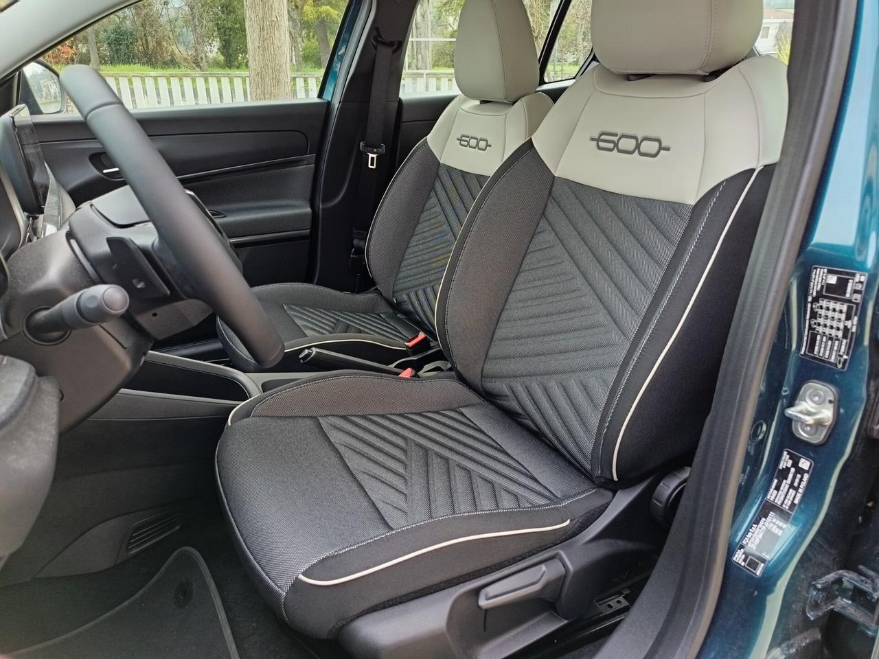 FIAT 600 Hybrid DCT MHEV ProMMo