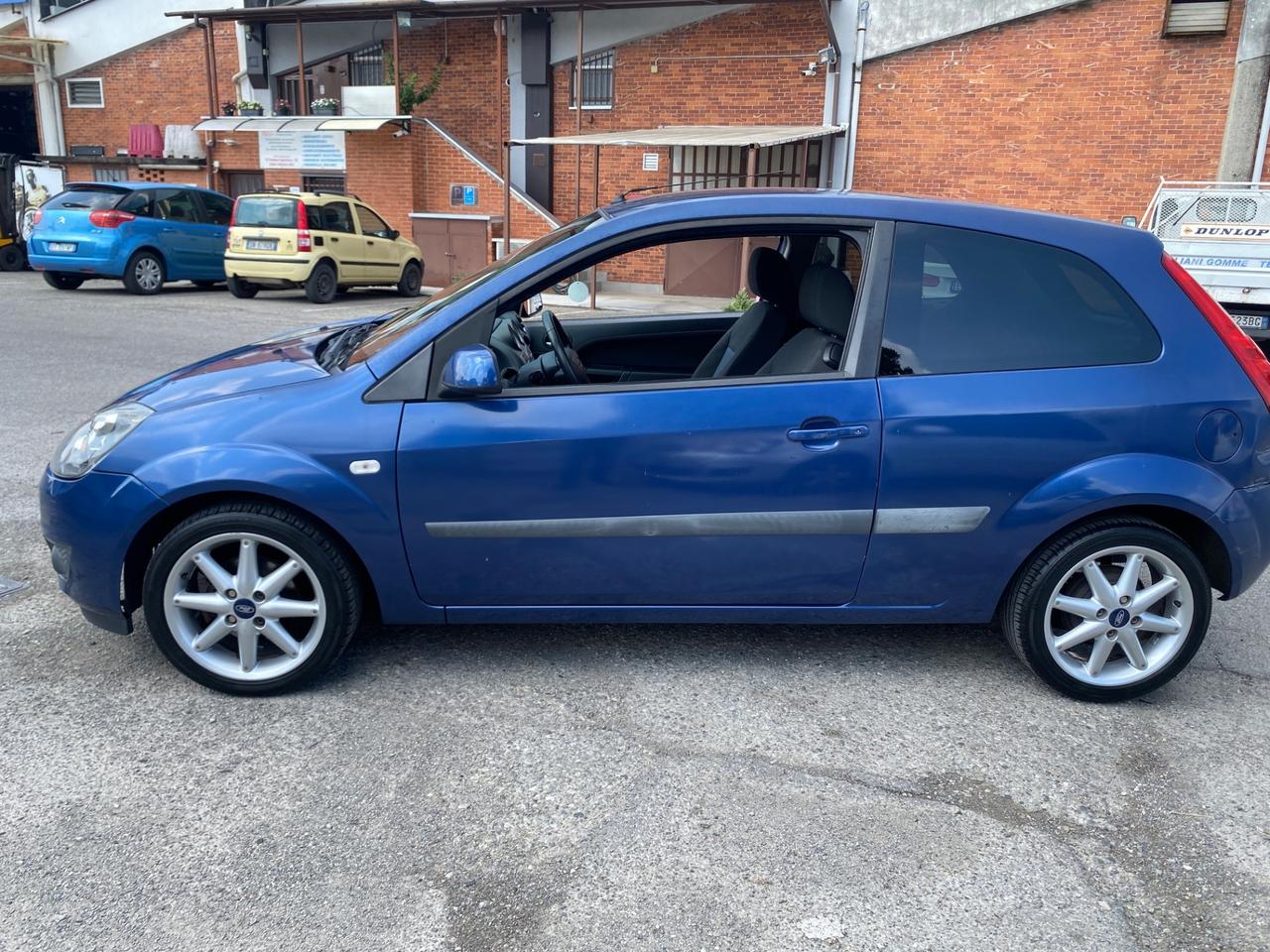 Ford Fiesta 1.2 16V 3p. Titanium