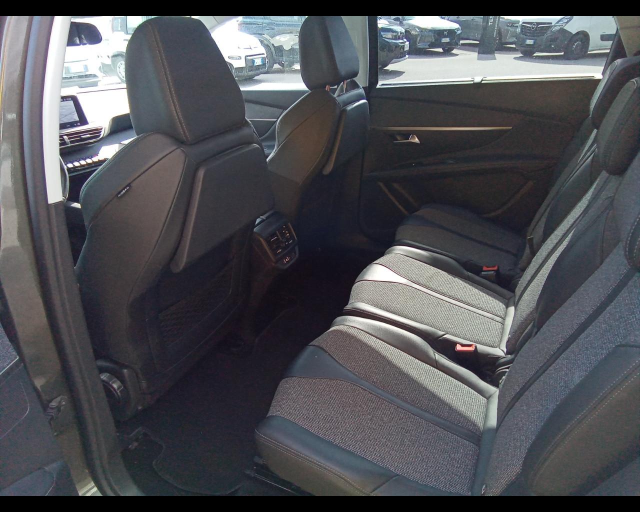 PEUGEOT 5008 2ª serie - 5008 BlueHDi 130 S&S EAT8 Allure