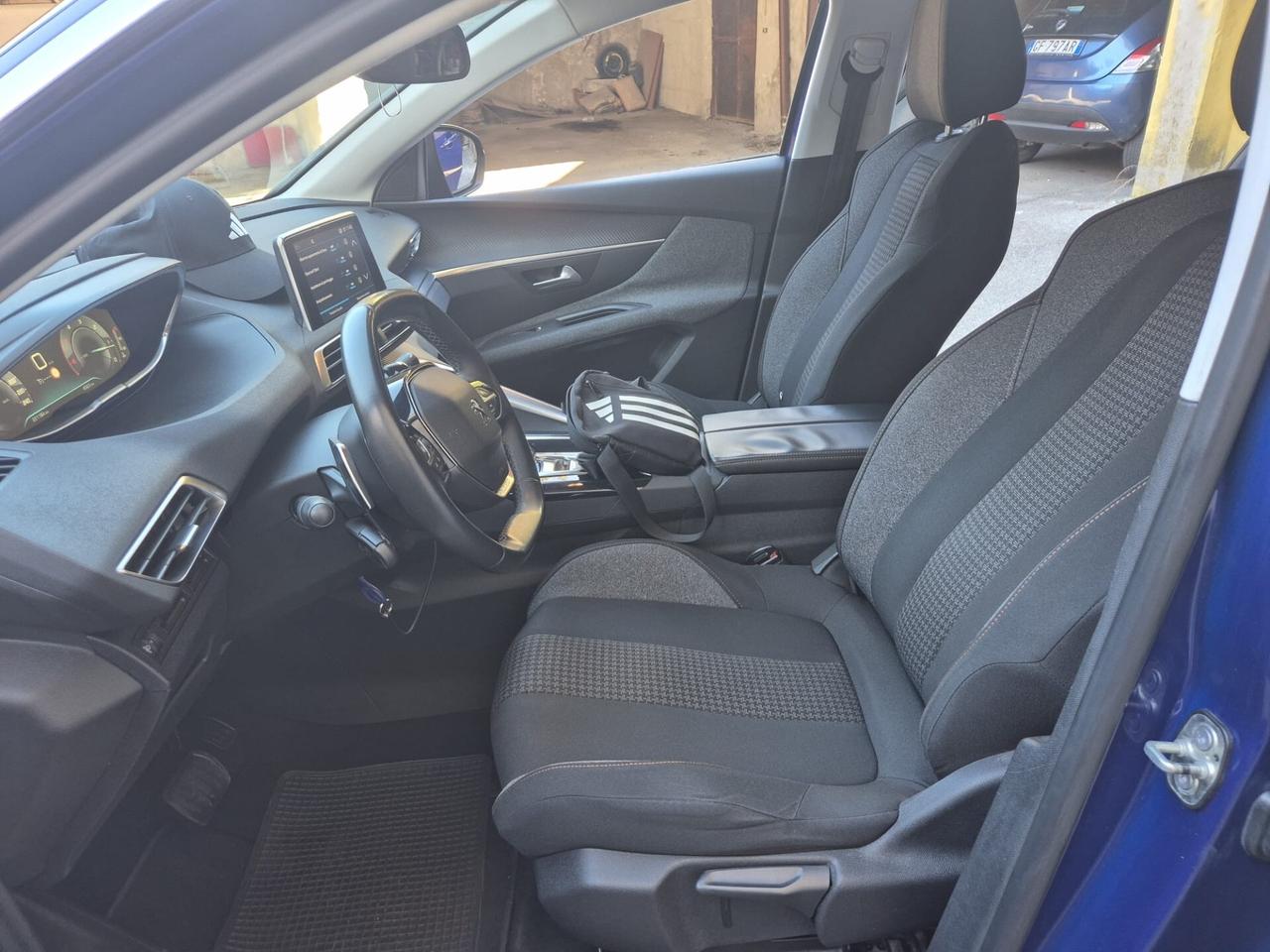 Peugeot 3008 BlueHDi 120 S&S Active