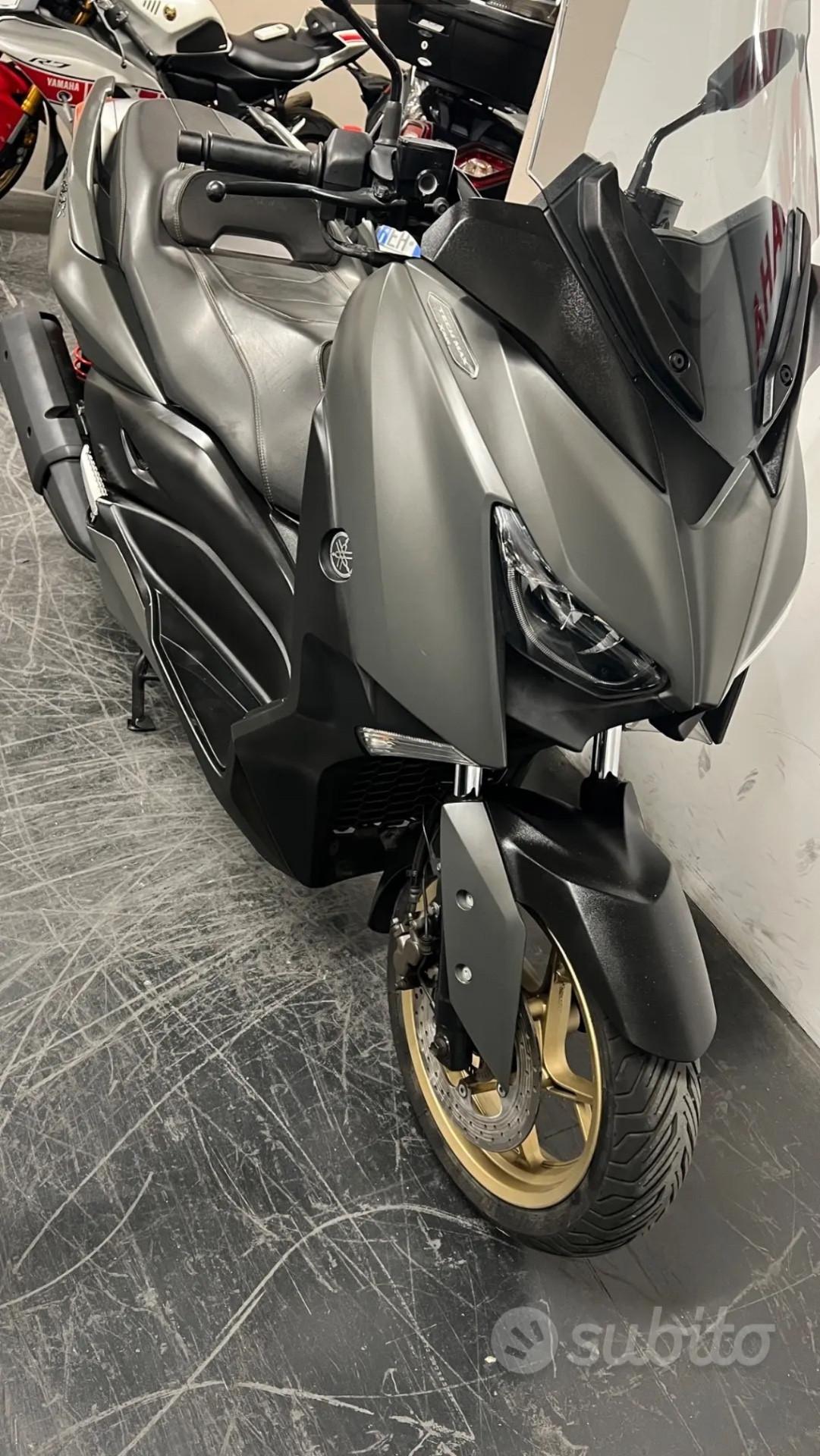 Yamaha X-Max 300 Tech Max