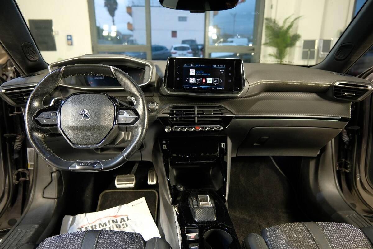 Peugeot 2008 BlueHDi 130 S&S EAT8 GT