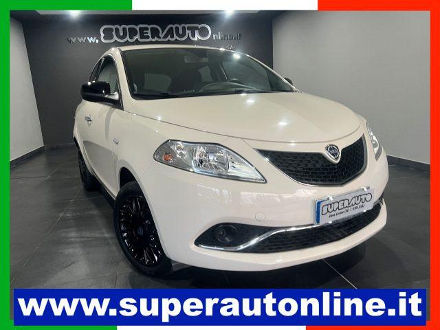 LANCIA Ypsilon 1.2 69 CV 5 porte Silver