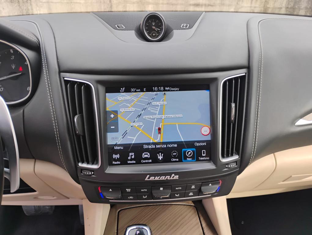 Maserati Levante 3.0 V6 Granlusso 275cv auto my20