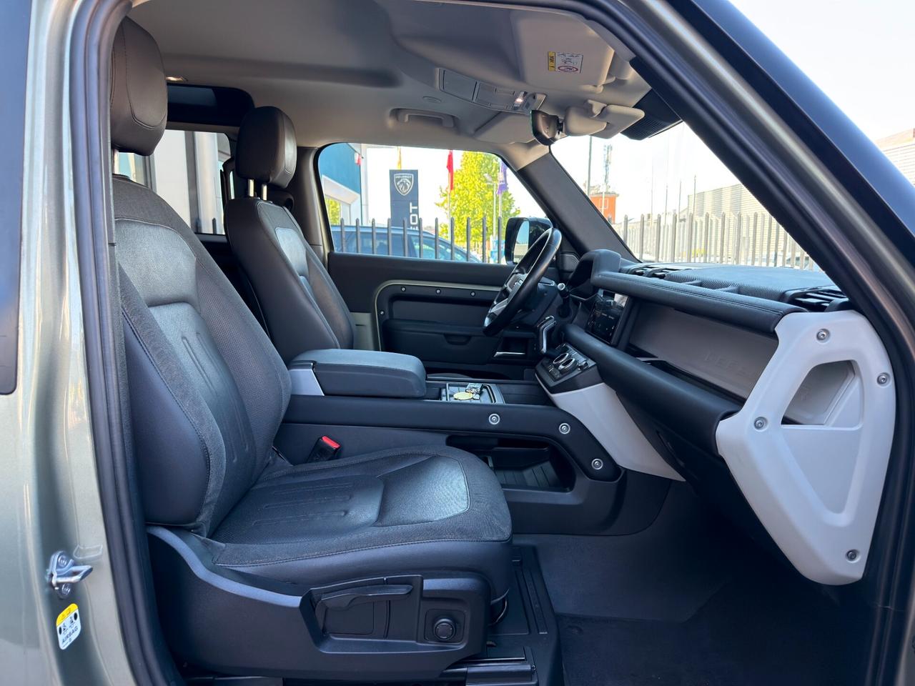 Land Rover Defender 90 3.0D I6 250 CV AWD