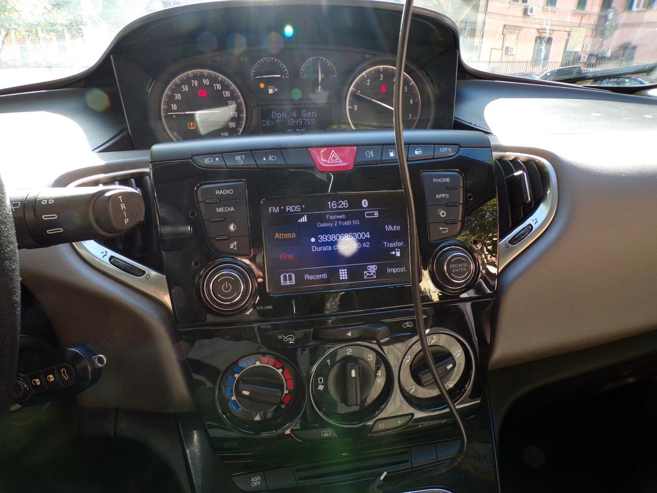 Lancia Ypsilon 1.2 69 CV 5 porte GPL Ecochic Gold NEOPATENTATI