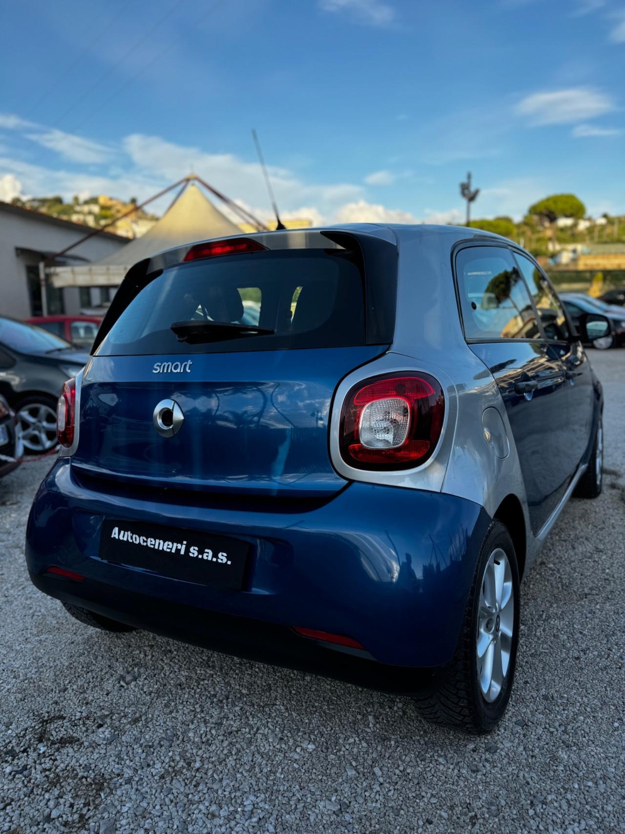 Smart ForFour 70 1.0 Youngster