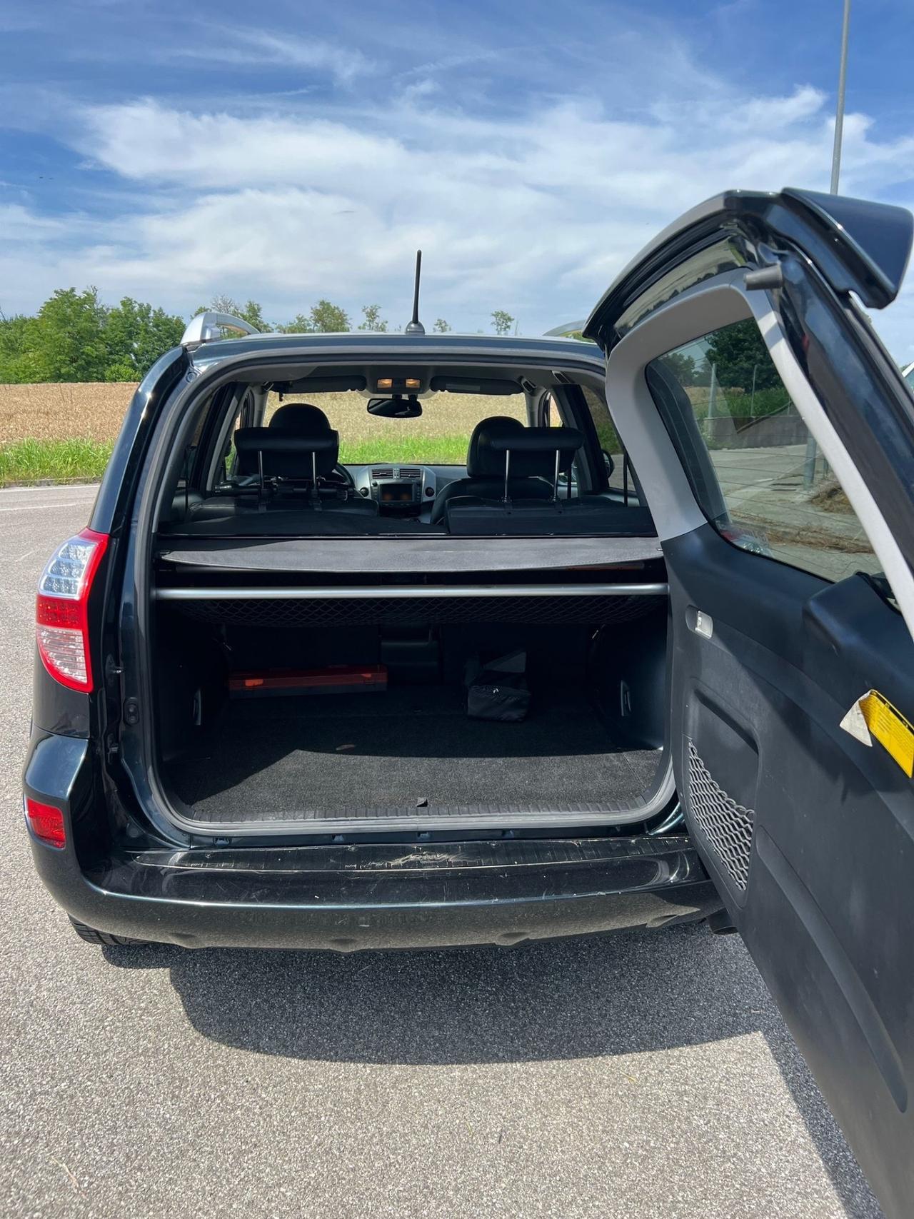 Toyota RAV 4 RAV4 2.2 D-4D 150 CV DPF