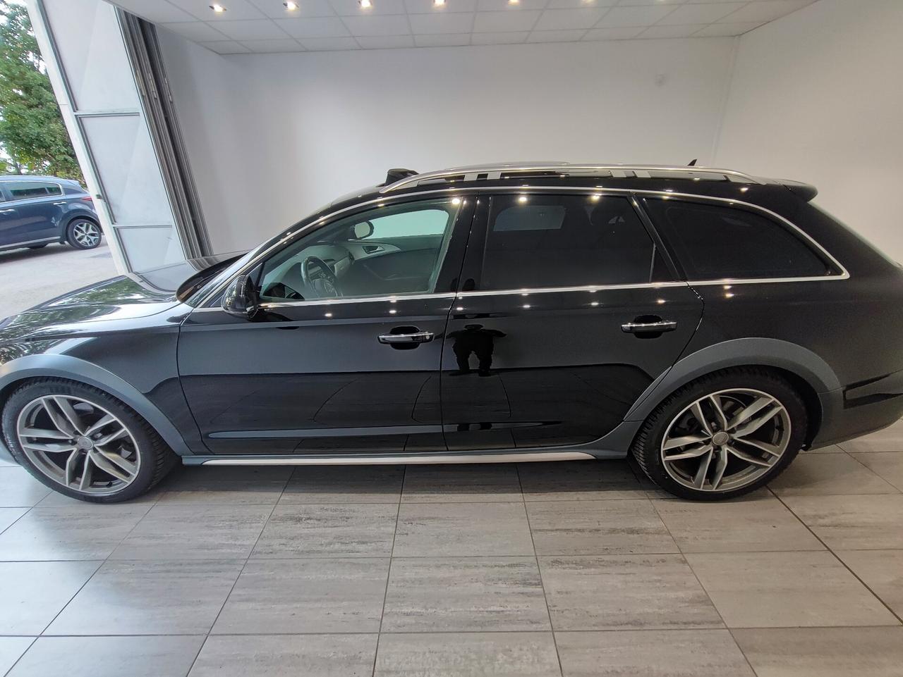 Audi A6 allroad 3.0 TDI S tronic Business Plus FULL OPTIONAL