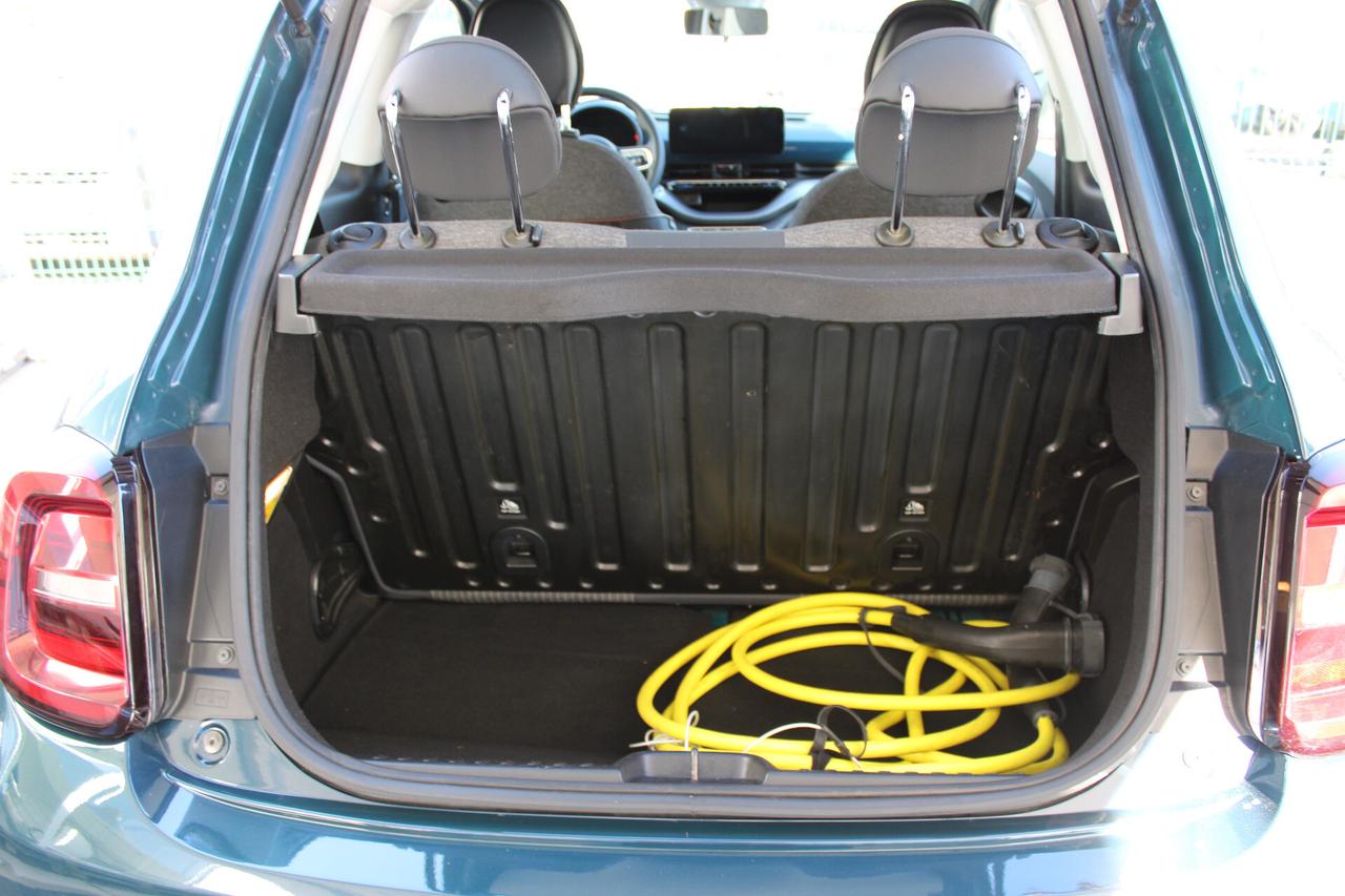 Fiat 500 500e Berlina 42 kWh Icon