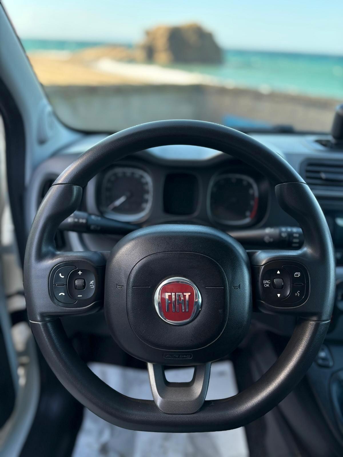 Panda 1.0 FireFly Hybrid City 5 Posti