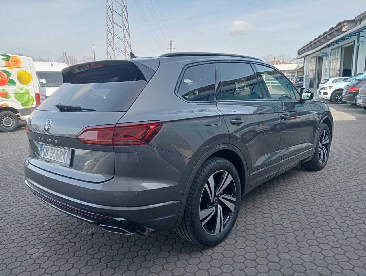 Volkswagen Touareg 3.0 V6 TDI SCR Black Style