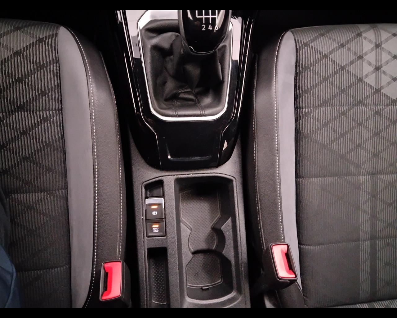 VOLKSWAGEN T-Roc I 2022 - T-Roc 2.0 tdi R-Line 115cv