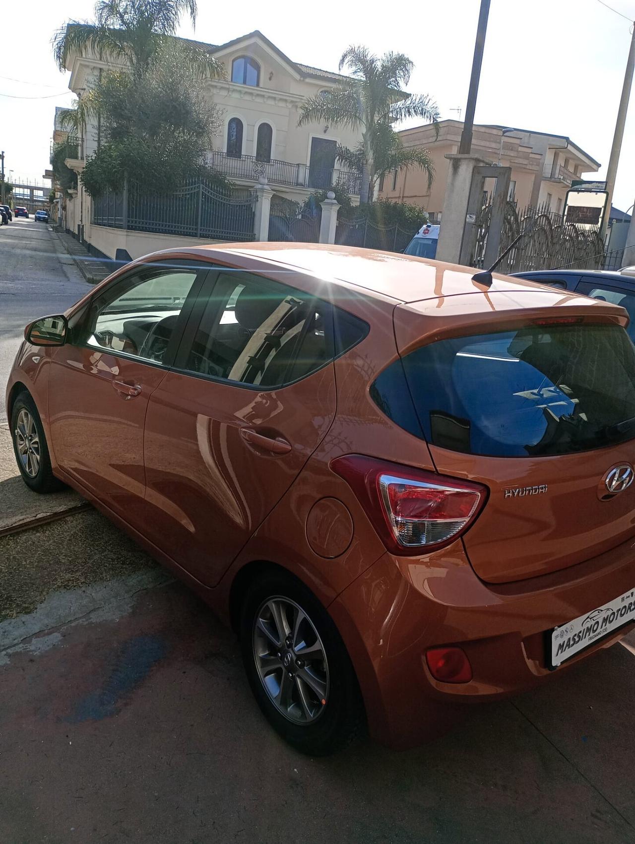 Hyundai i10 1.0 Fifa world cup edition