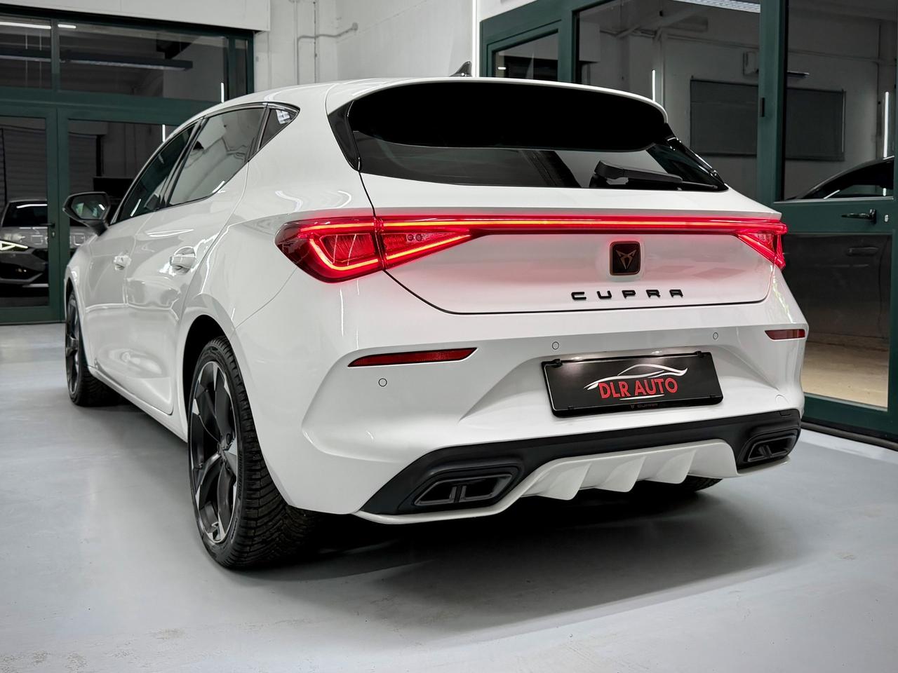 Cupra Leon 1.5 Hybrid 150 CV DSG