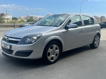 Opel Astra 1.4 16V Twinport 5 porte Enjoy