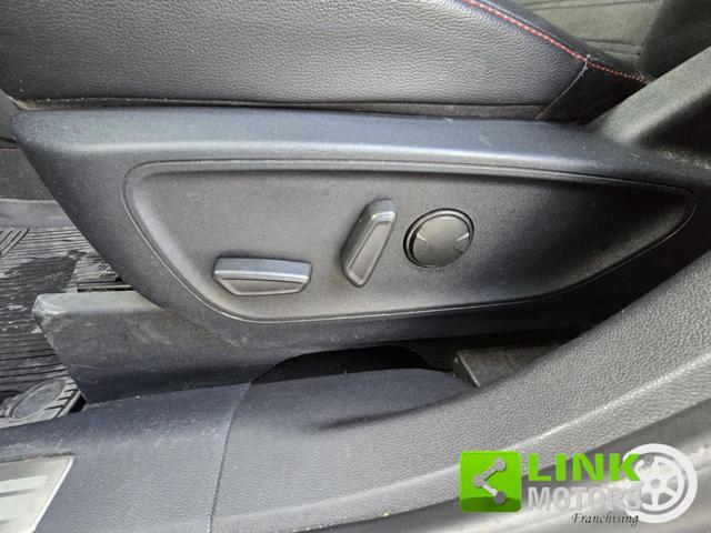 FORD Kuga 2.0 EcoBlue 190 CV aut. AWD ST-Line X