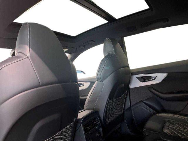 AUDI Q8 45 TDI quattro tiptronic Sport