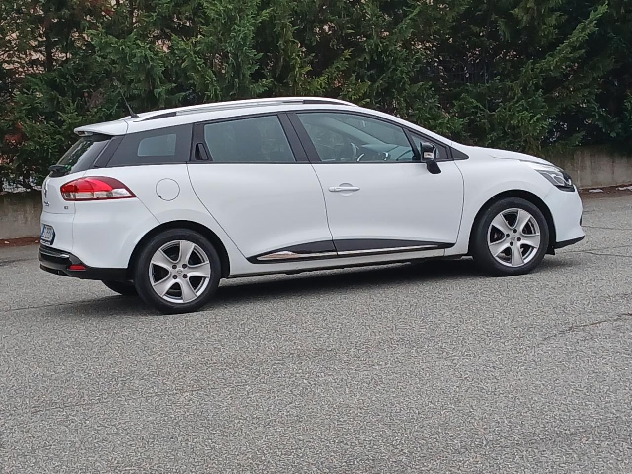 Renault Clio AUTO IMPECCABILE