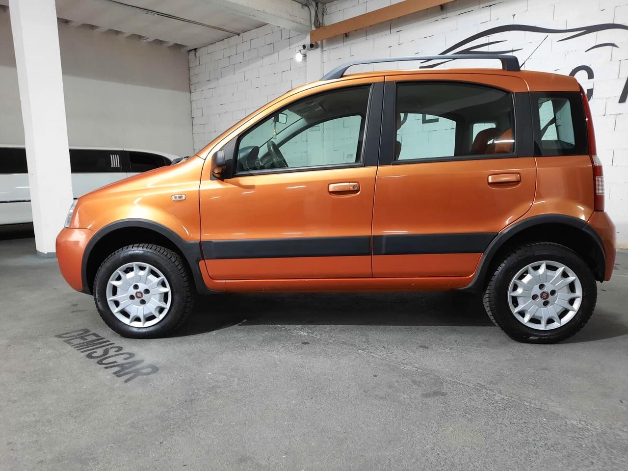 Fiat Panda 1.2 4x4 Climbing CON GANCIO TRAINO
