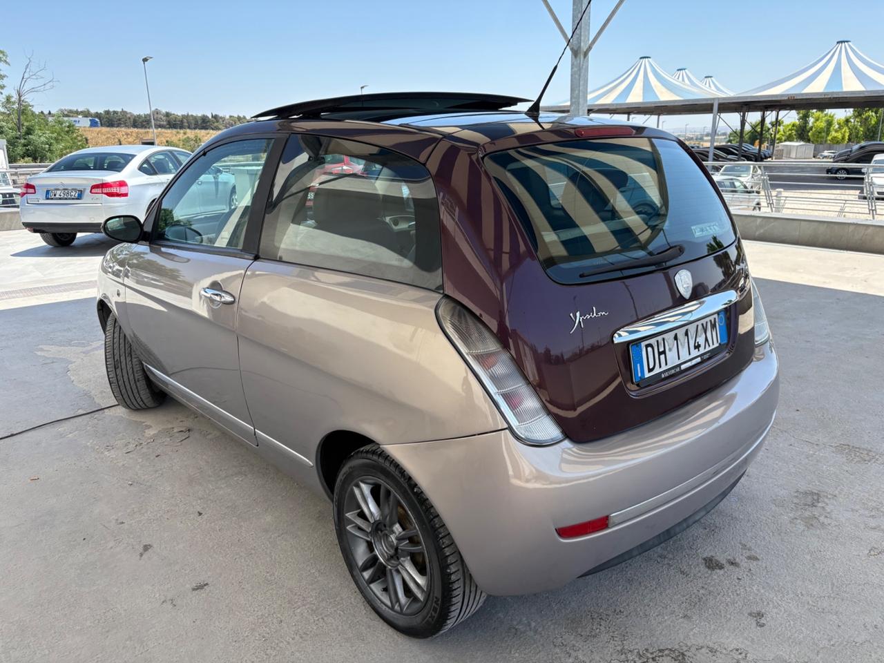 Lancia Ypsilon 1.3 MJT 75 CV Platino TETTO APRIBILE