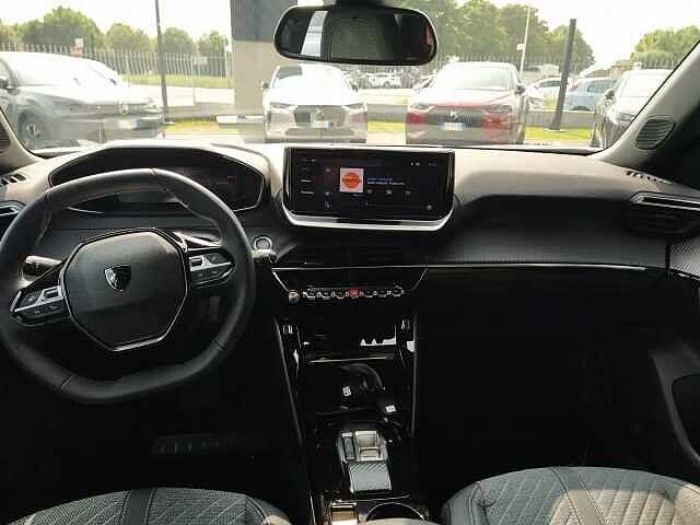 Peugeot 2008 Elettrica 156cv Long Range ALLURE KM ZERO