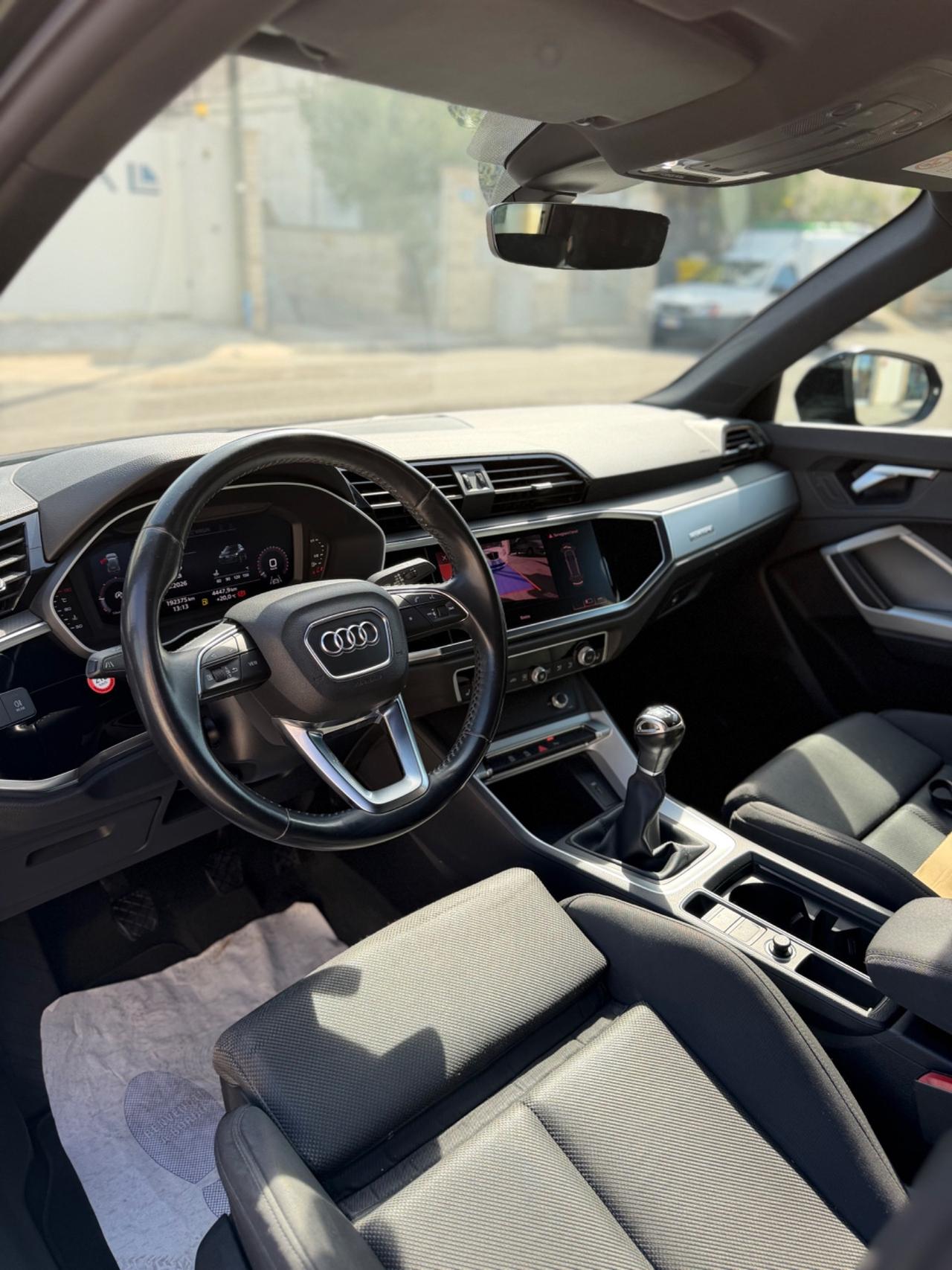 Audi Q3 35 TDI quattro Business-2019 MATRIX/NAVI