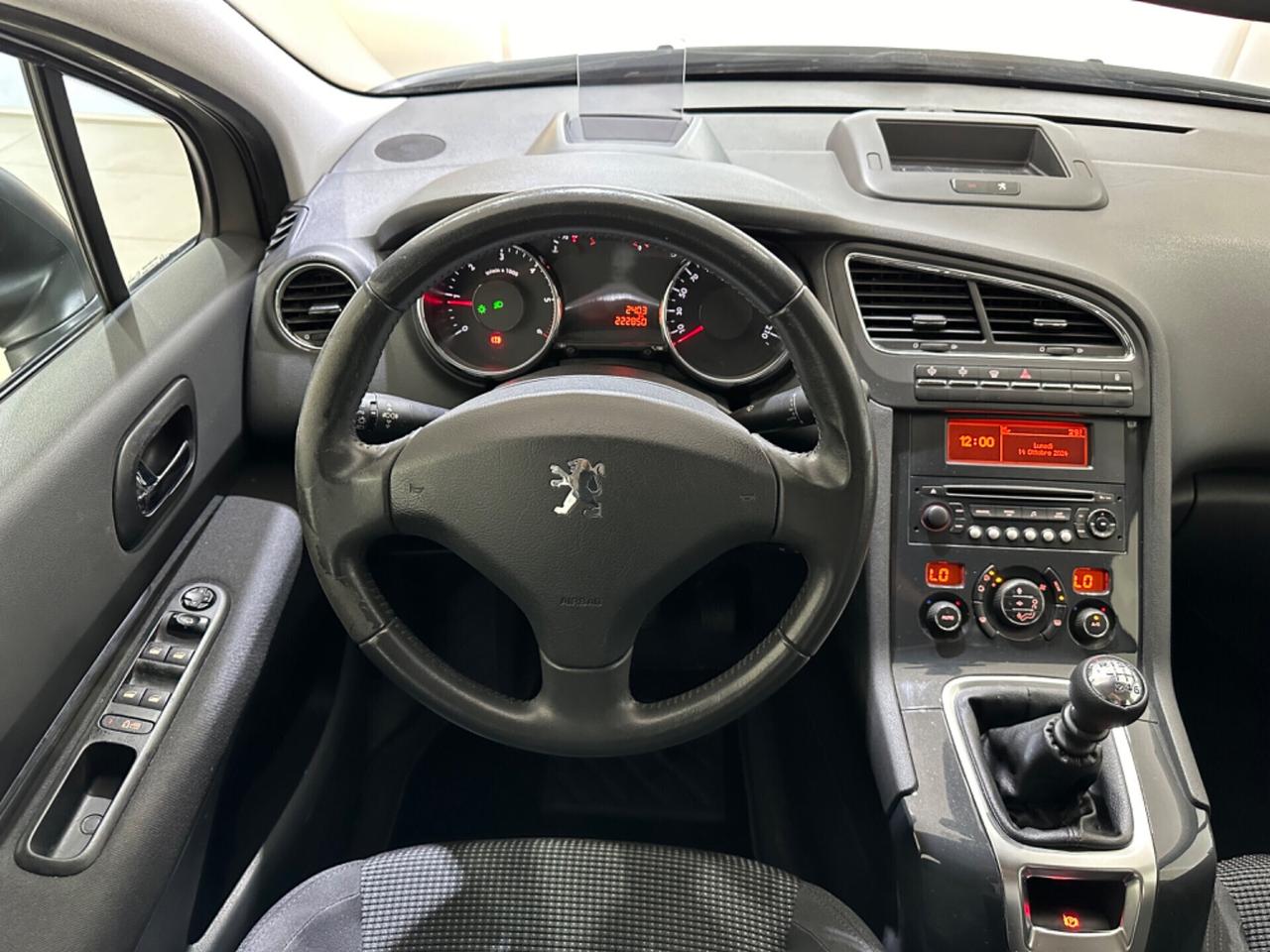 Peugeot 5008 1.6 HDi 112CV Premium