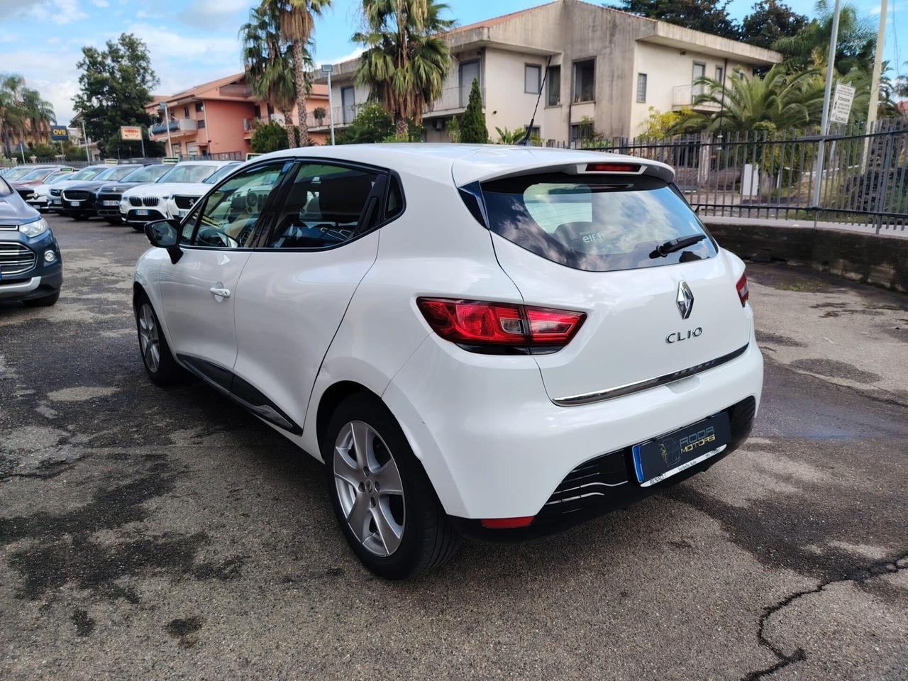 Renault Clio 1.2 75CV 5 porte